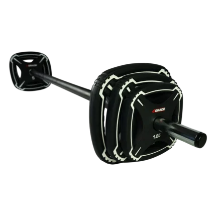 Zestaw do ćwiczeń Body Pump 4GRADE 20 kg, zawierający sztangę i talerze TPU.