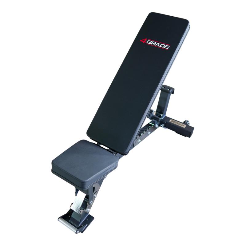 Solidna tapicerka i kółka transportowe w ławce do ćwiczeń 4Grade