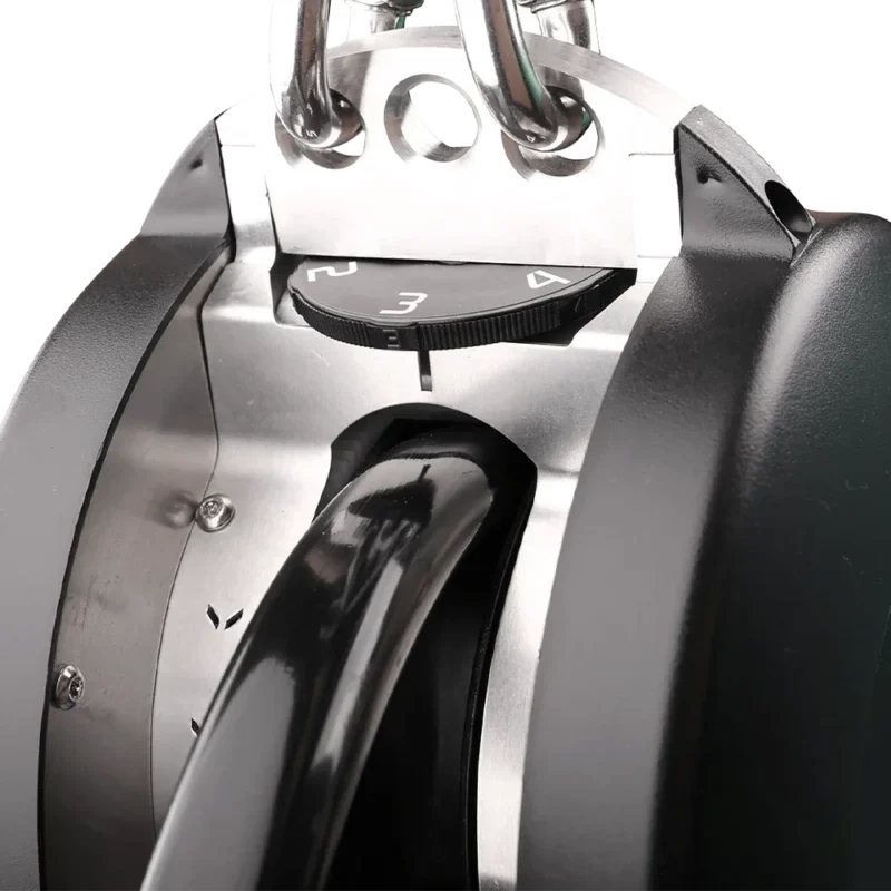 Mechanizm trenażera linowego Endless Rope marki 4GRADE z liną - przybliżenie